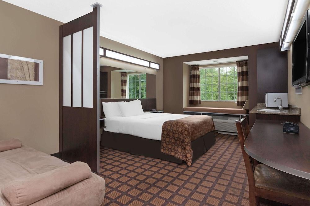 Microtel Inn & Suites By Wyndham Columbia Exterior photo