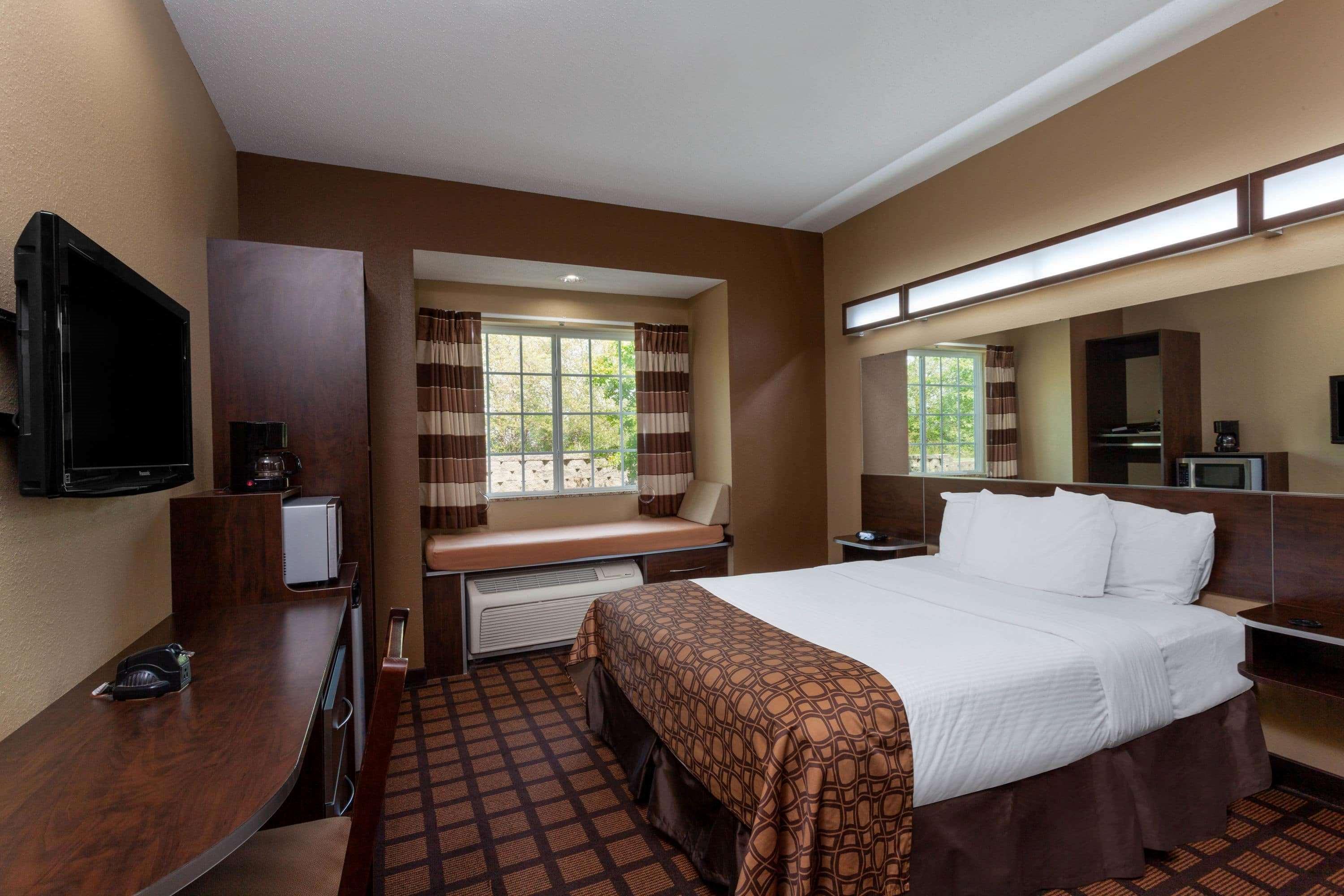 Microtel Inn & Suites By Wyndham Columbia Exterior photo