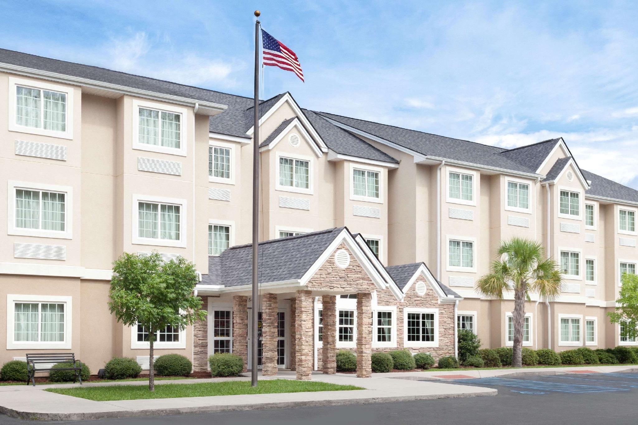 Microtel Inn & Suites By Wyndham Columbia Exterior photo